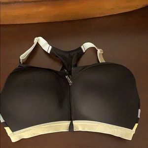 NWOT Victoria’s Secret Incredible Sports Bra 34DD
